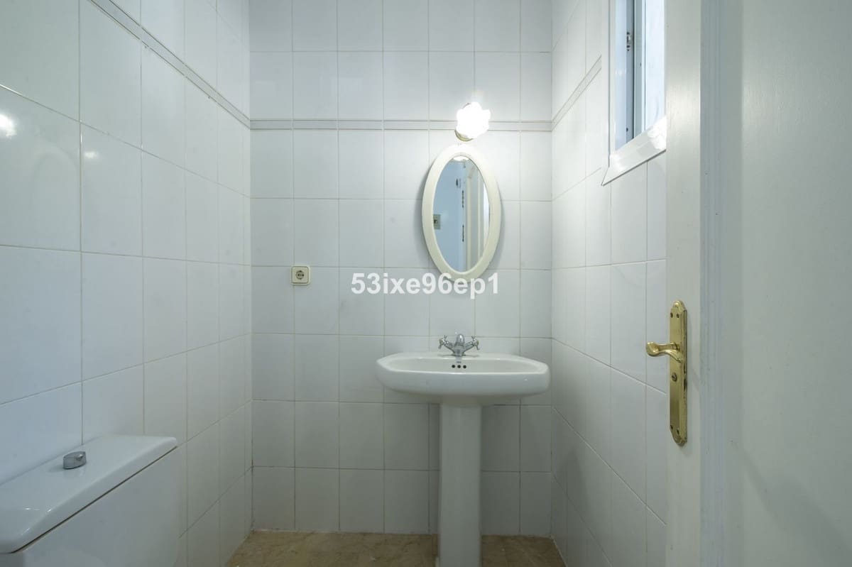 5 bedroom Semi-detached Villa for sale in El Padron with pool - € 475,000 (Ref: 9972724)