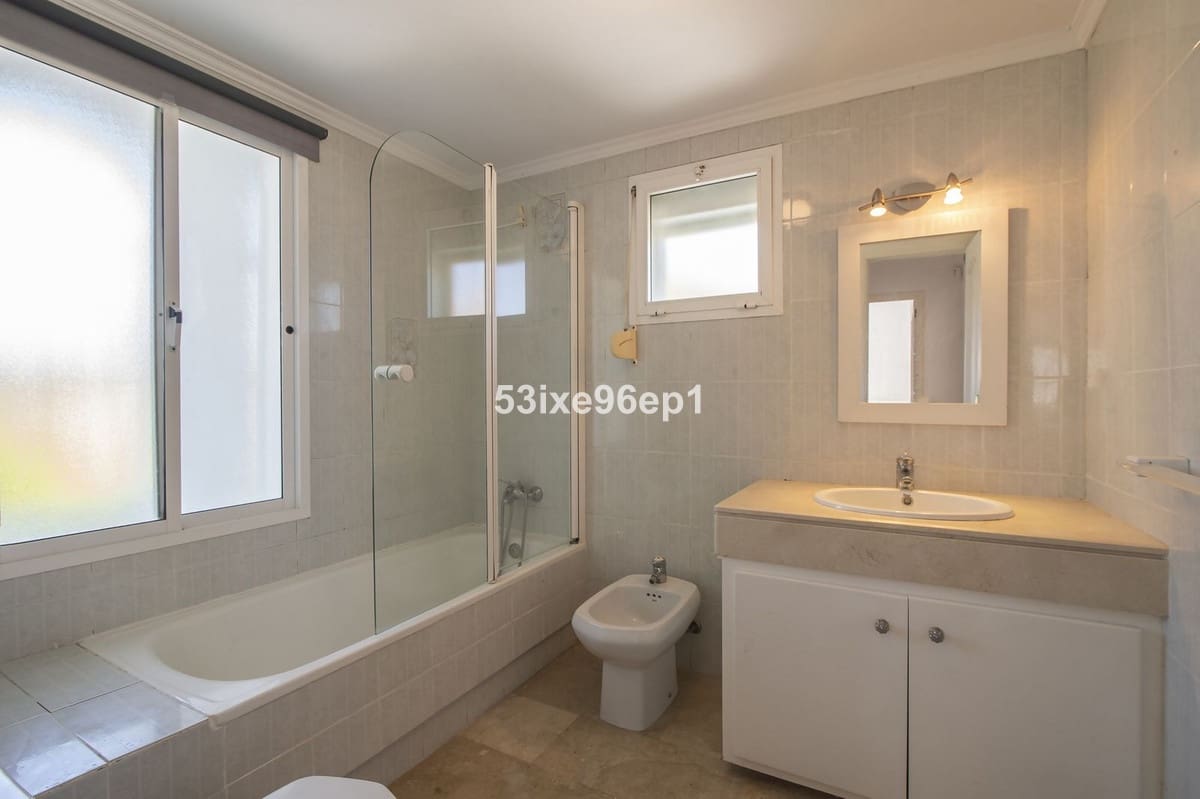 5 bedroom Semi-detached Villa for sale in El Padron with pool - € 475,000 (Ref: 9972724)