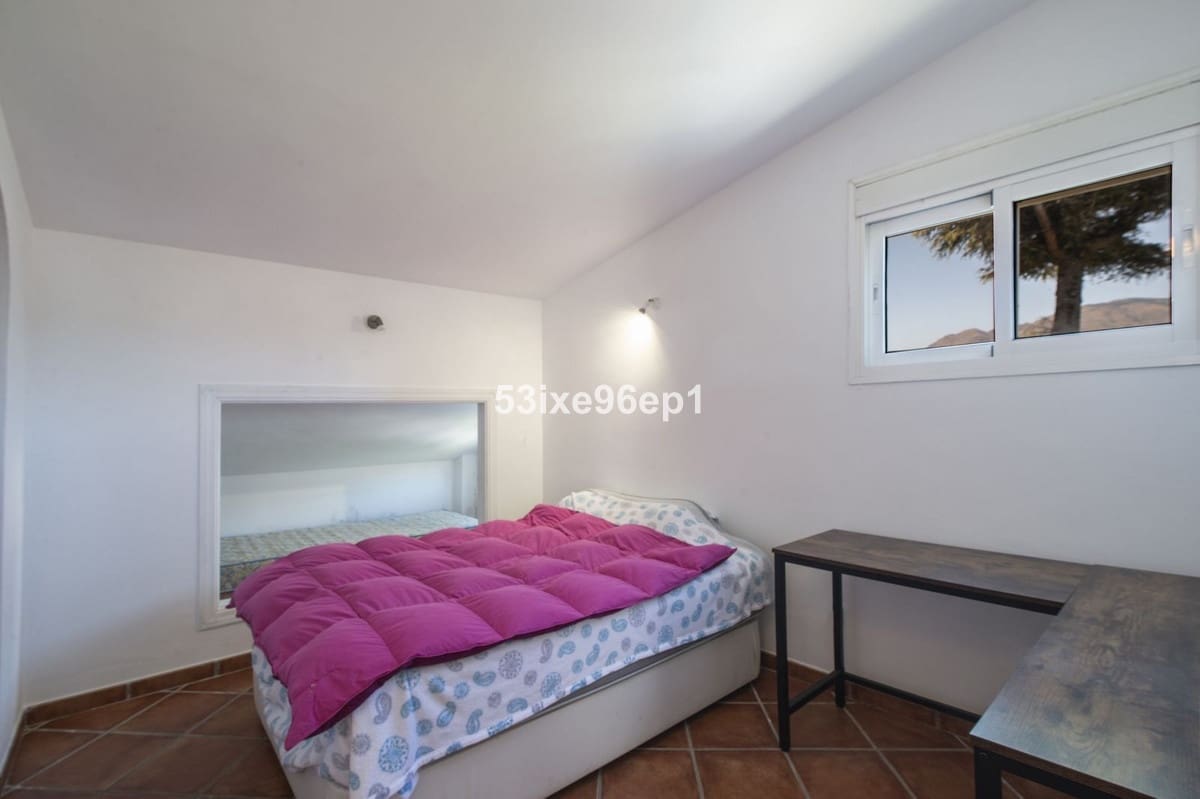 5 bedroom Semi-detached Villa for sale in El Padron with pool - € 475,000 (Ref: 9972724)