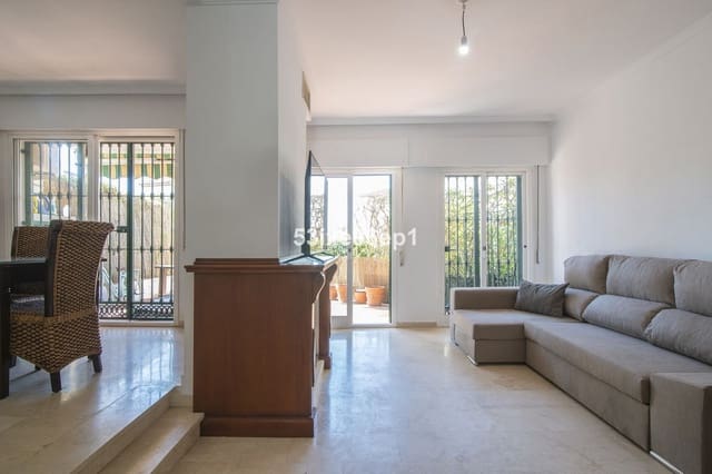 Pareado de 5 habitaciones en New Golden Mile, Estepona en venta con piscina - 475.000 € (Ref: 9972724)