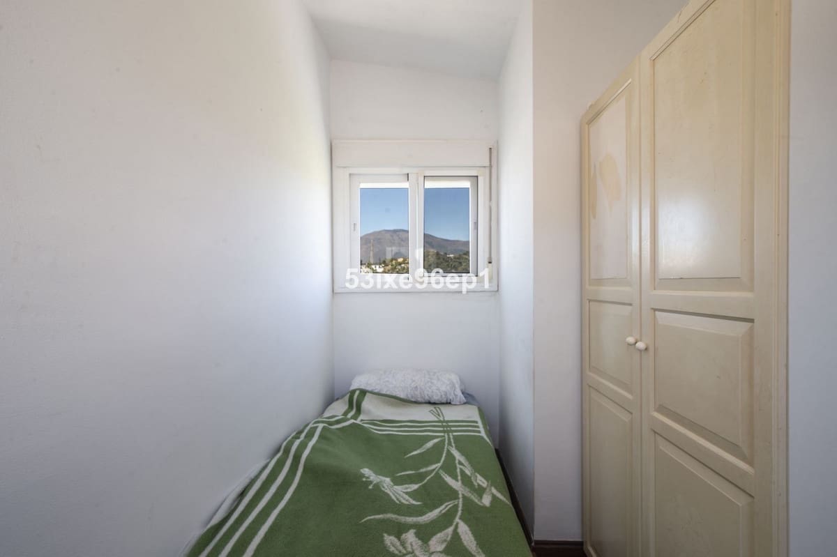 5 bedroom Semi-detached Villa for sale in El Padron with pool - € 475,000 (Ref: 9972724)
