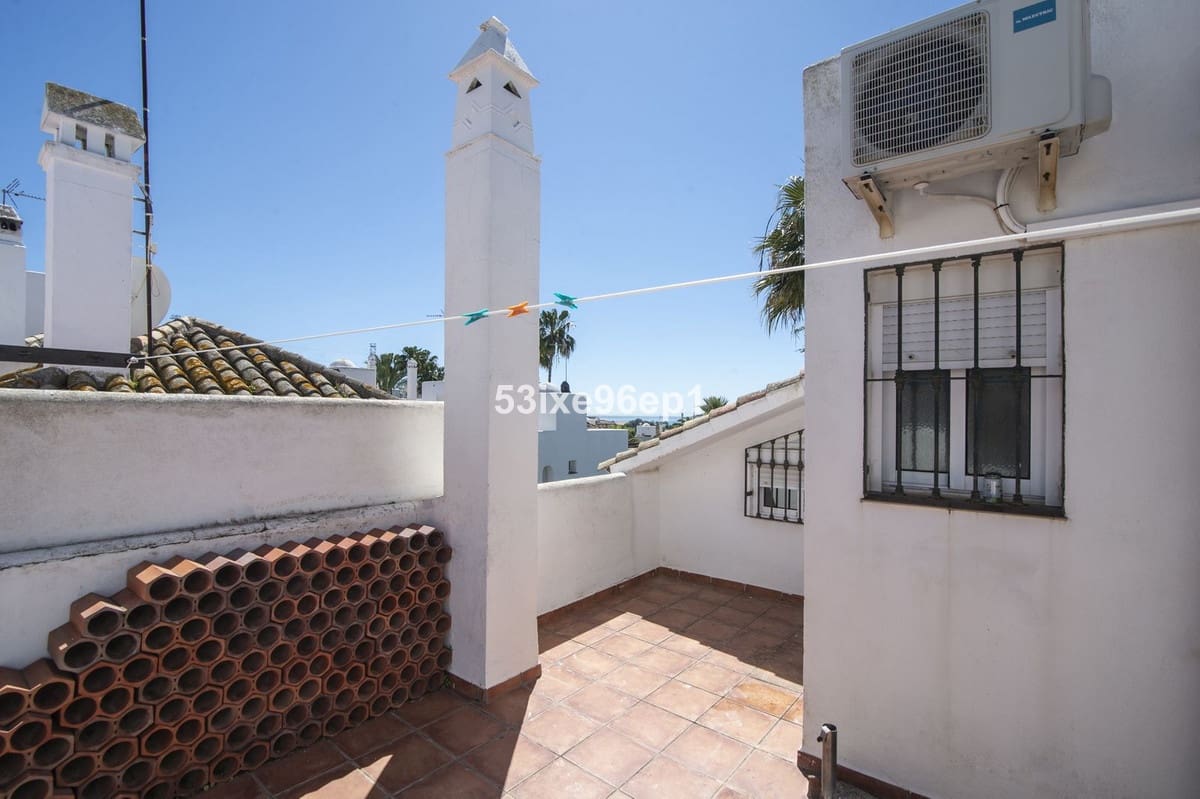 5 bedroom Semi-detached Villa for sale in El Padron with pool - € 475,000 (Ref: 9972724)