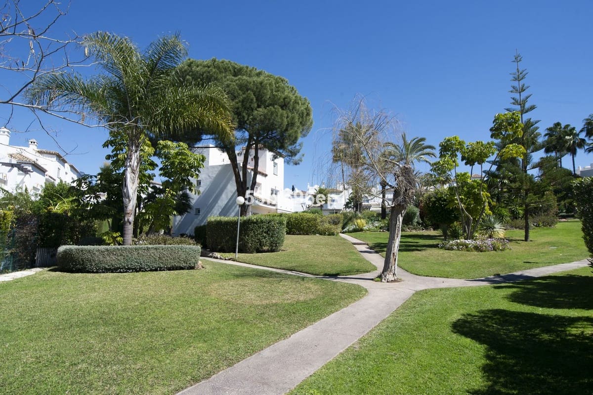 5 bedroom Semi-detached Villa for sale in El Padron with pool - € 475,000 (Ref: 9972724)