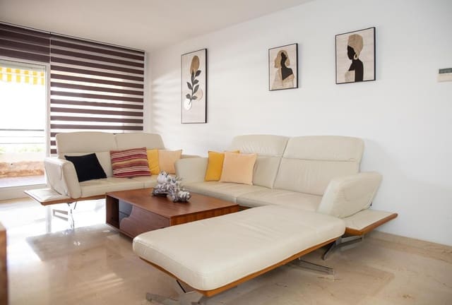 Apartamento de 2 habitaciones en Guadalmina Alta, Marbella en venta con piscina - 450.000 € (Ref: 9972725)