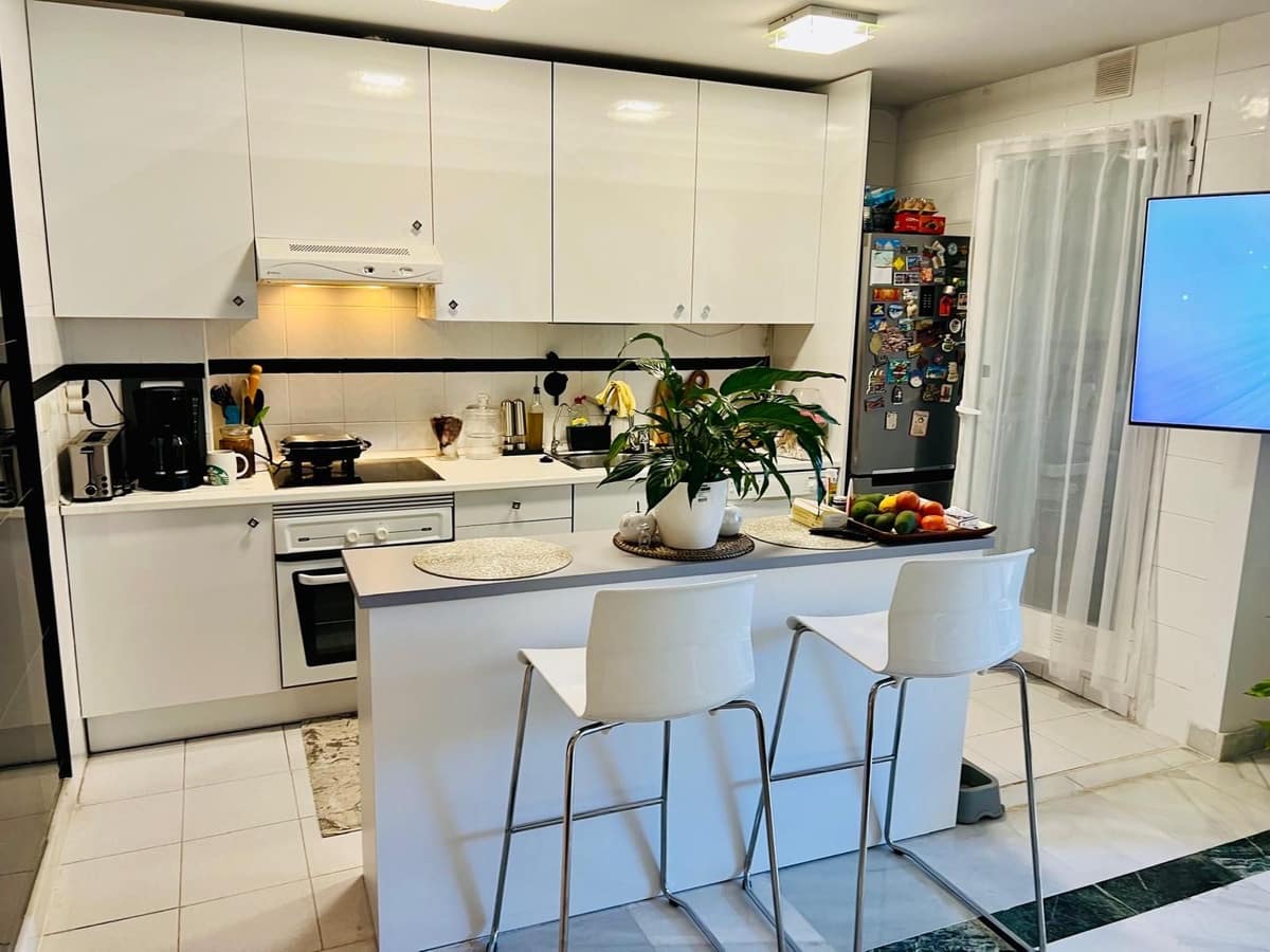 Apartamento de 2 habitaciones en Golden Mile en venta con piscina - 455.000 € (Ref: 9972728)