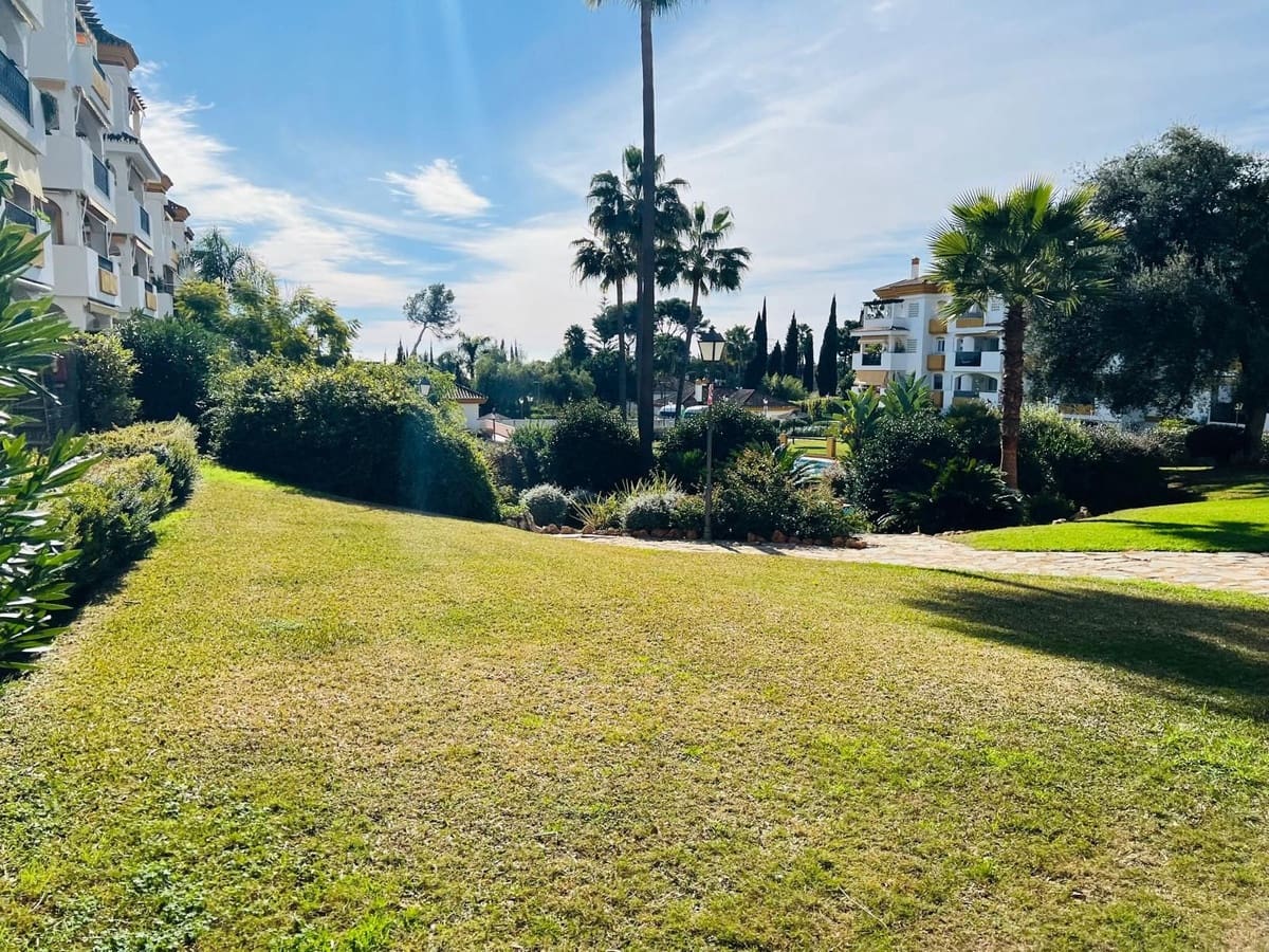 Apartamento de 2 habitaciones en Golden Mile en venta con piscina - 455.000 € (Ref: 9972728)