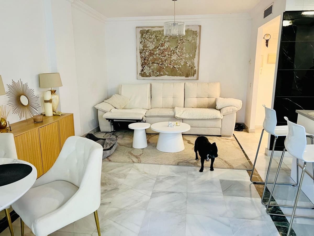 Apartamento de 2 habitaciones en Golden Mile en venta con piscina - 455.000 € (Ref: 9972728)