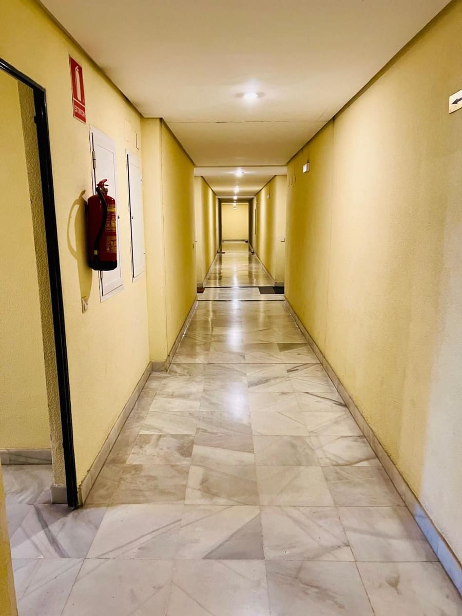 Apartamento de 2 habitaciones en Golden Mile en venta con piscina - 455.000 € (Ref: 9972728)