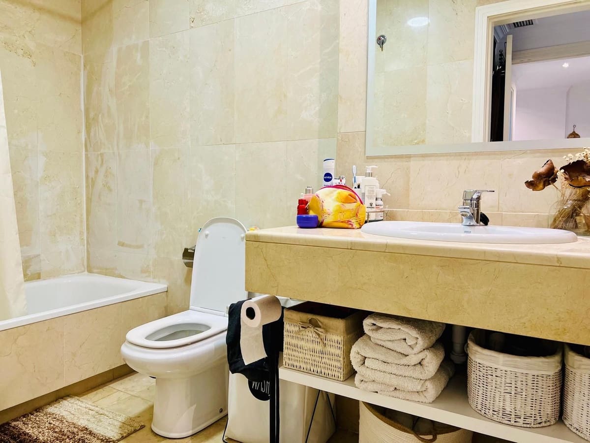 Apartamento de 2 habitaciones en Golden Mile en venta con piscina - 455.000 € (Ref: 9972728)