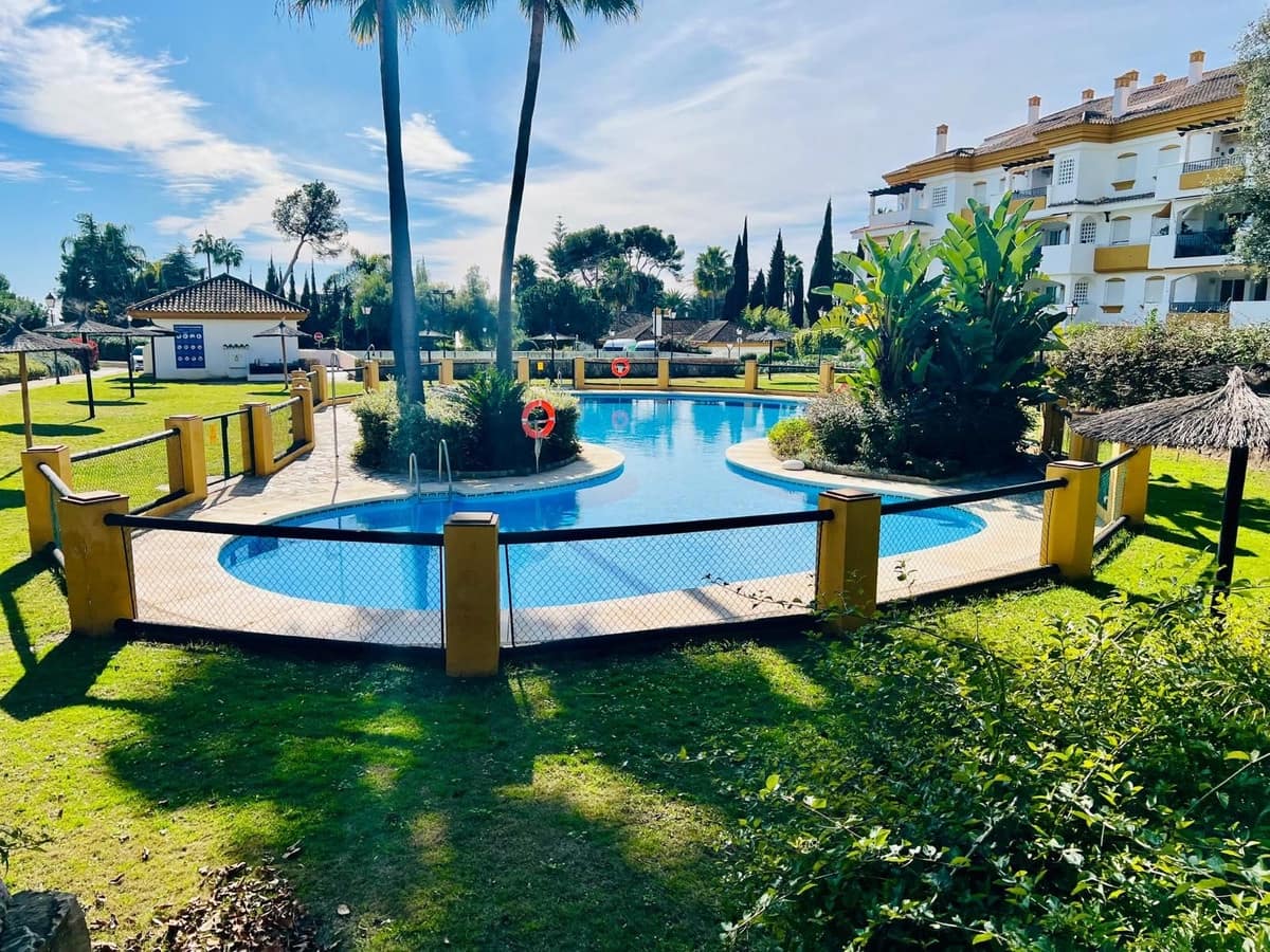 Apartamento de 2 habitaciones en Golden Mile en venta con piscina - 455.000 € (Ref: 9972728)