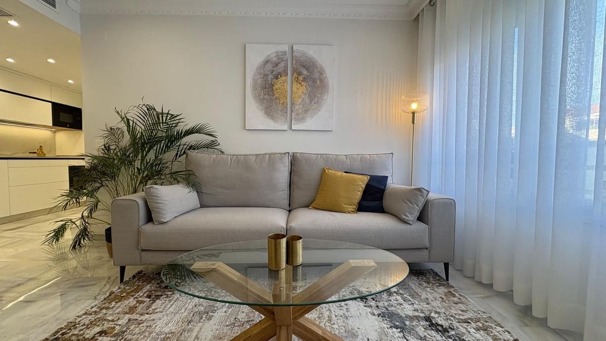 2 sovrum Lägenhet till salu i Marbella - 480 000 € (Ref: 9972729)