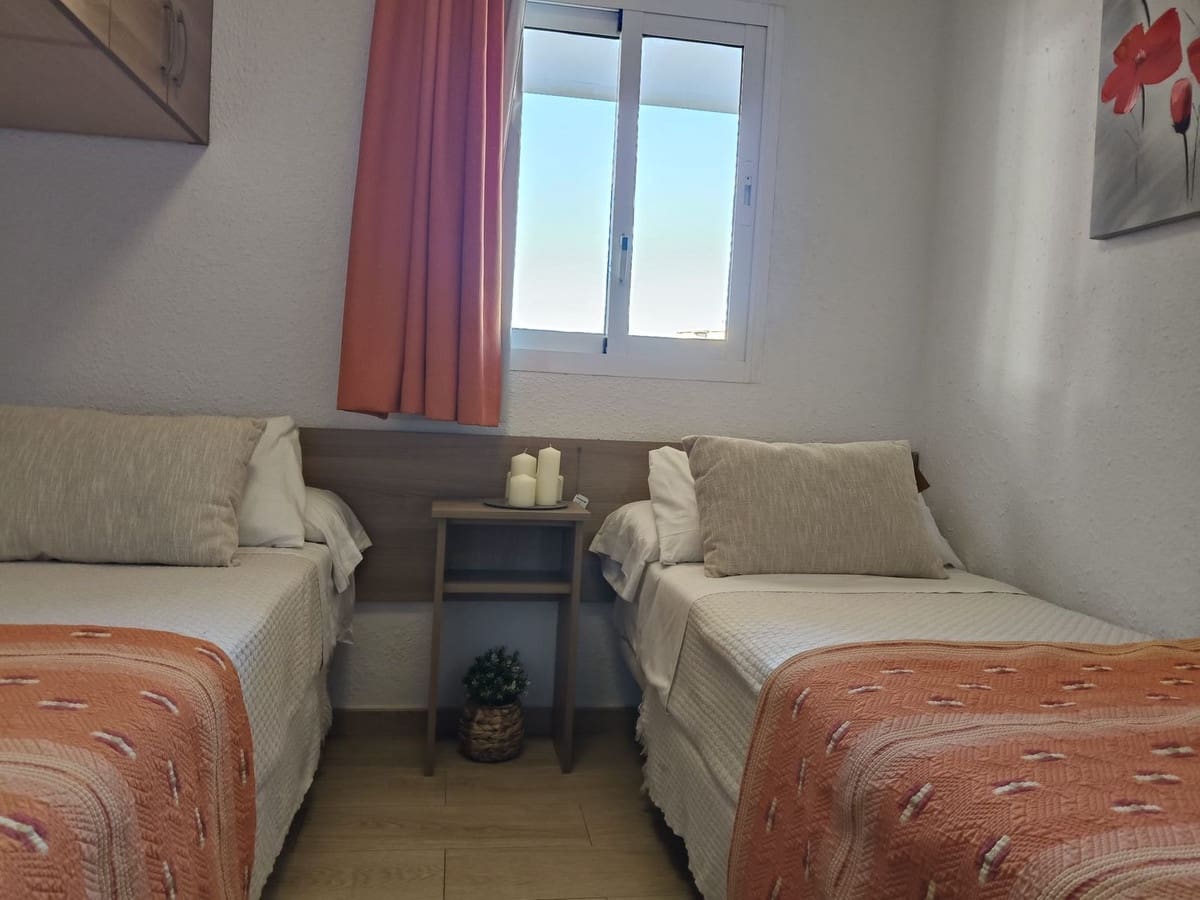 2 soveværelse Lejlighed til salg i Fuengirola med swimmingpool - € 477.000 (Ref: 9972731)