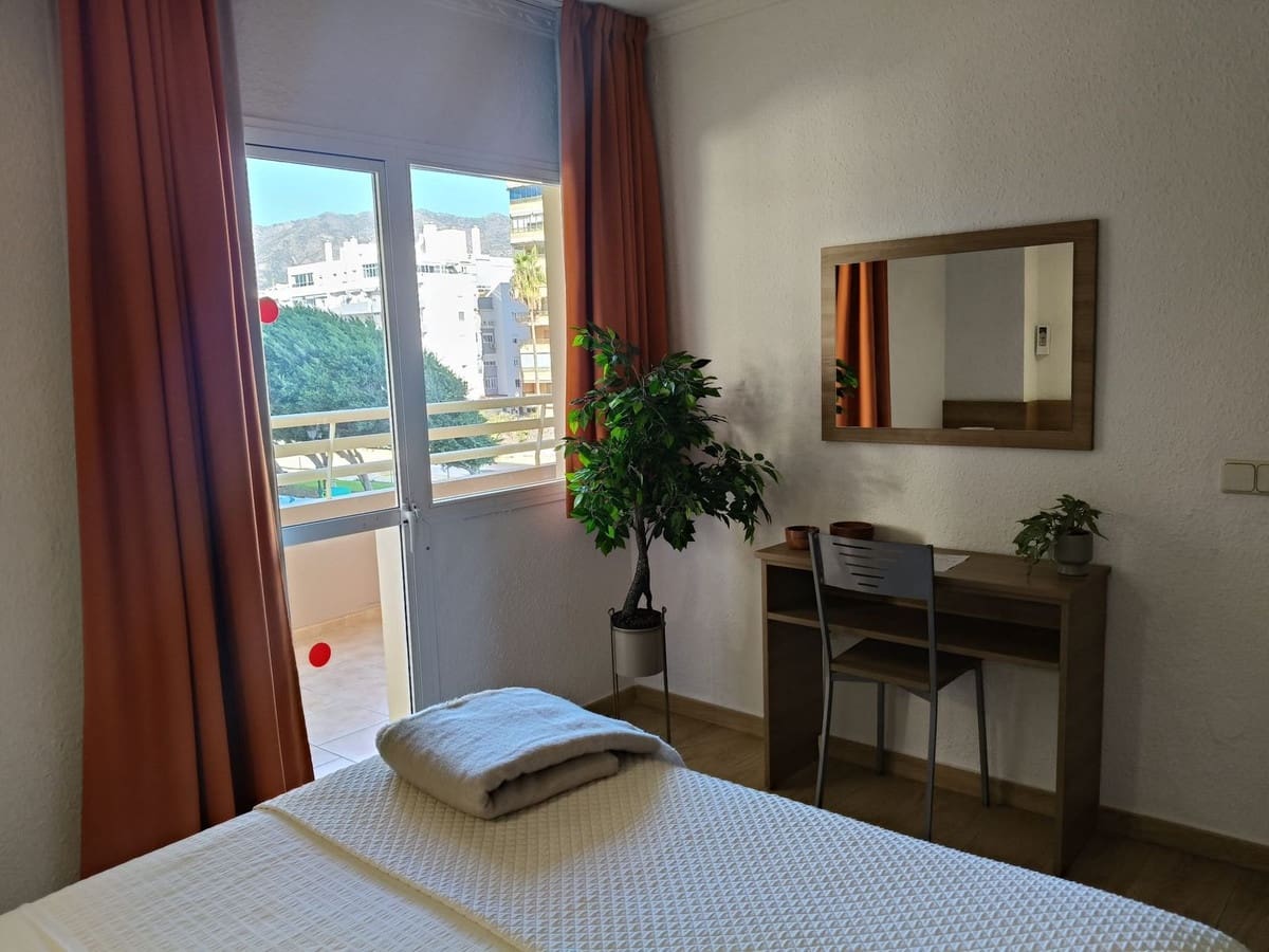 2 soveværelse Lejlighed til salg i Fuengirola med swimmingpool - € 477.000 (Ref: 9972731)