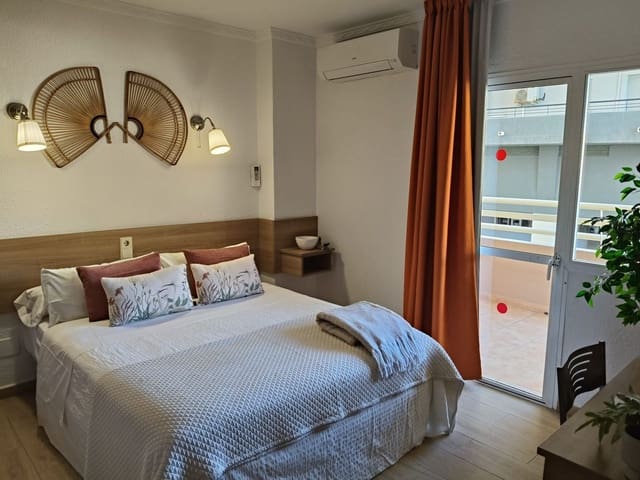 2 soveværelse Lejlighed til salg i Fuengirola med swimmingpool - € 477.000 (Ref: 9972731)