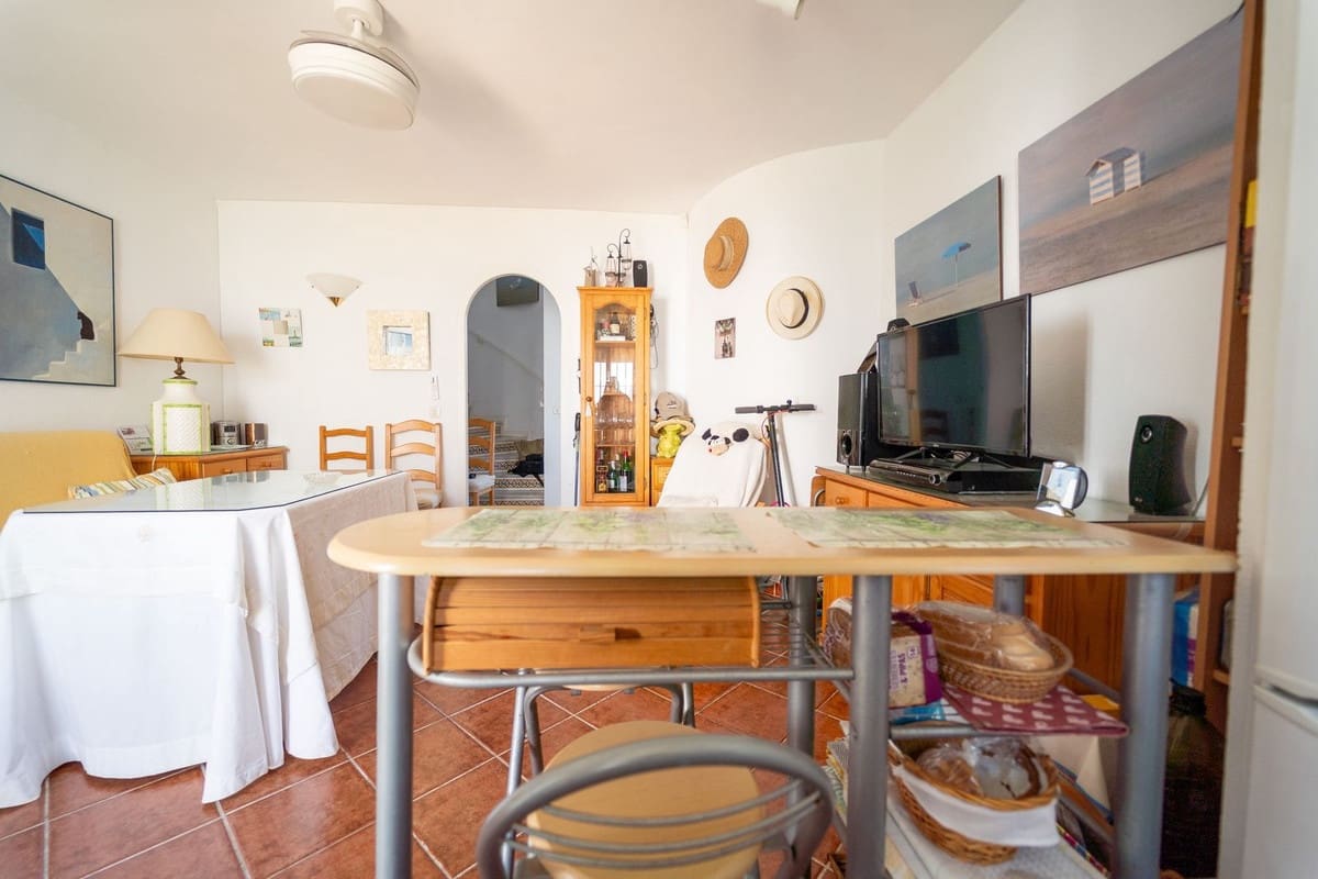 2 bedroom Semi-detached Villa for sale in Mijas Costa with pool - € 460,000 (Ref: 9972736)