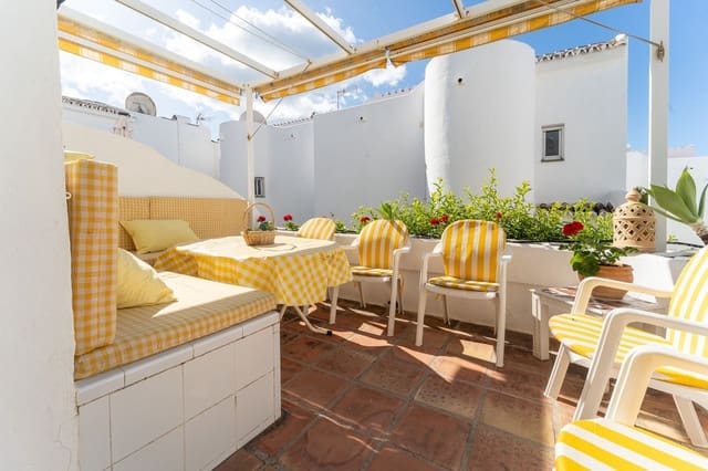 2 soverom Kjedet enebolig til salgs i Mijas Costa, Mijas med svømmebasseng - € 460 000 (Ref: 9972736)