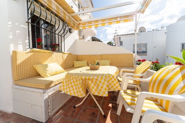 2 soverom Kjedet enebolig til salgs i Mijas Costa, Mijas med svømmebasseng - € 460 000 (Ref: 9972736)