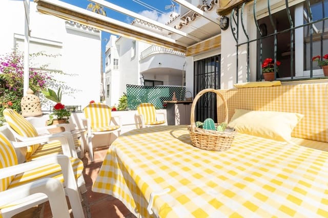 2 soverom Kjedet enebolig til salgs i Mijas Costa, Mijas med svømmebasseng - € 460 000 (Ref: 9972736)
