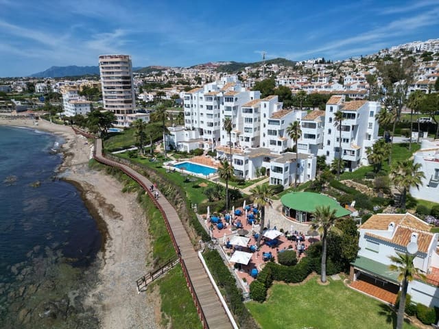 2 soverom Kjedet enebolig til salgs i Mijas Costa, Mijas med svømmebasseng - € 460 000 (Ref: 9972736)