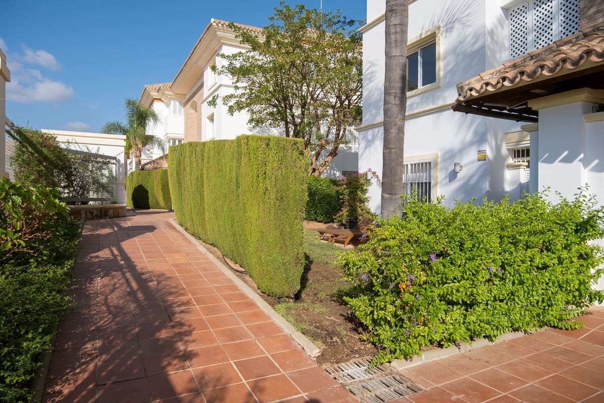 3 soverom Leilighet til salgs i La Cala Golf med svømmebasseng garasje - € 473 000 (Ref: 9972741)