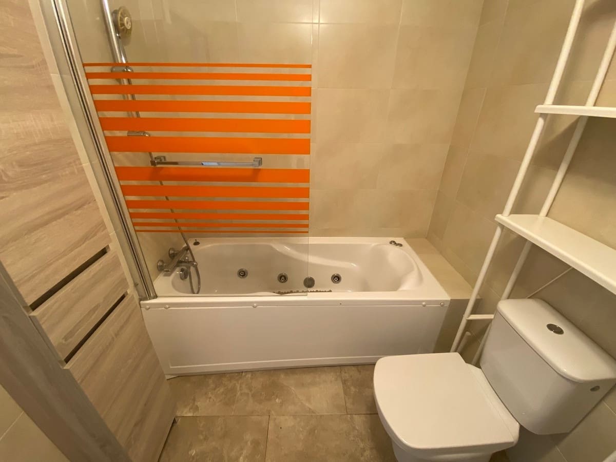2 Zimmer Apartment zu verkaufen in Carvajal mit Pool Garage - 450.000 € (Ref: 9972745)