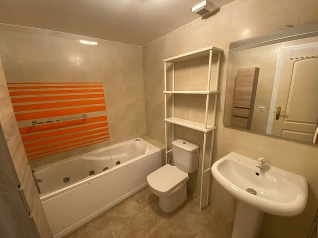 2 Zimmer Apartment zu verkaufen in Carvajal, Fuengirola mit Pool Garage - 450.000 € (Ref: 9972745)