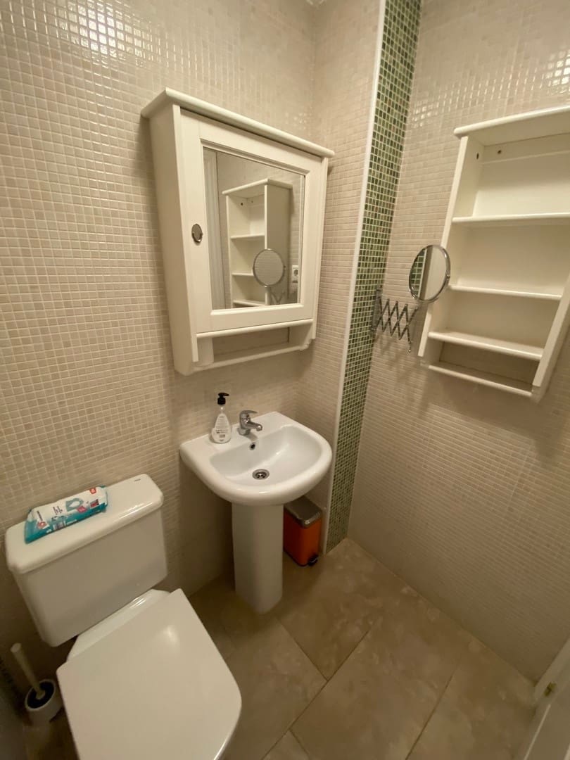 2 Zimmer Apartment zu verkaufen in Carvajal mit Pool Garage - 450.000 € (Ref: 9972745)