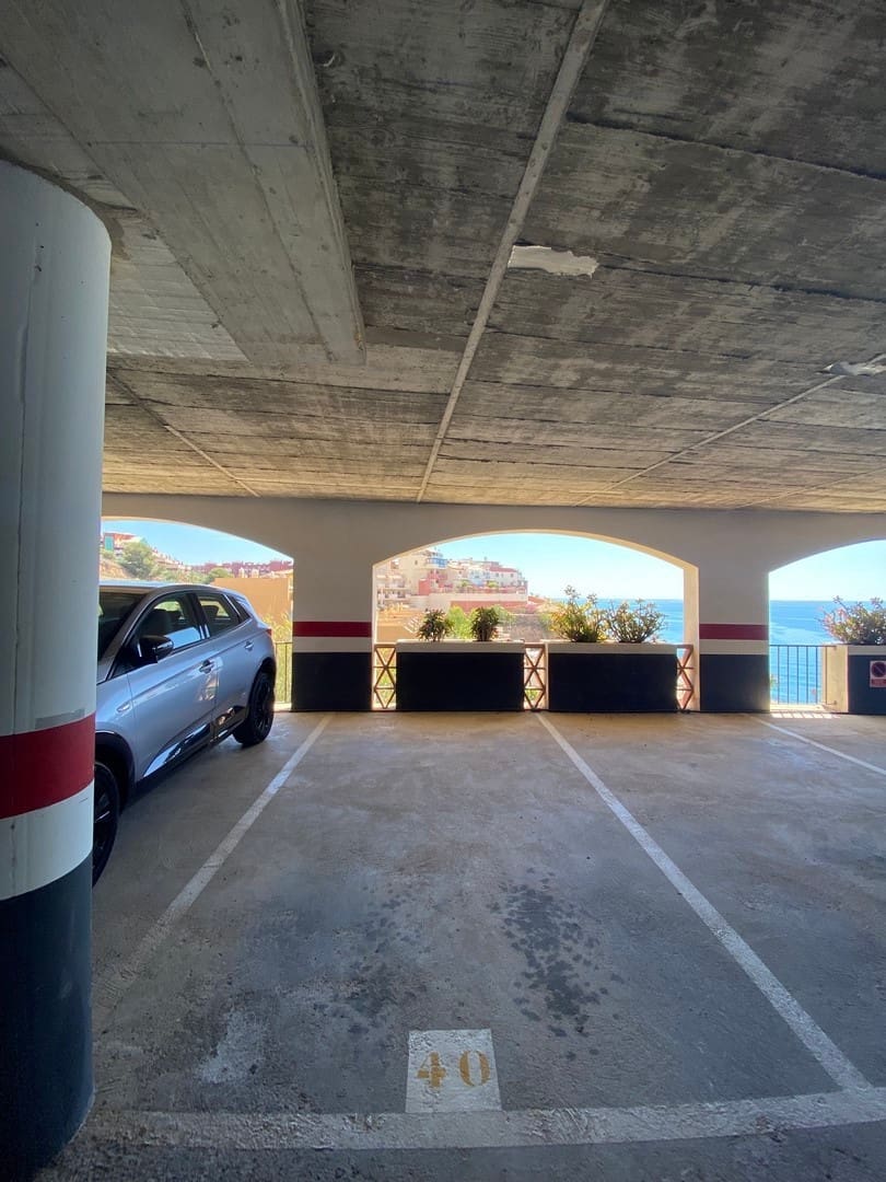 2 Zimmer Apartment zu verkaufen in Carvajal mit Pool Garage - 450.000 € (Ref: 9972745)