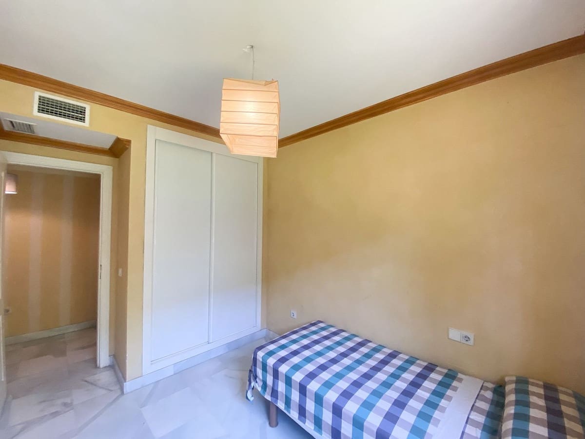 3 chambre Appartement à vendre à Marbella avec piscine - 450 000 € (Ref: 9972746)