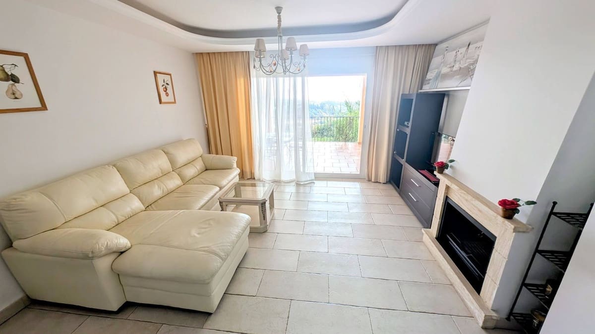2 sovrum Lägenhet till salu i Benahavis med pool garage - 455 000 € (Ref: 9972747)