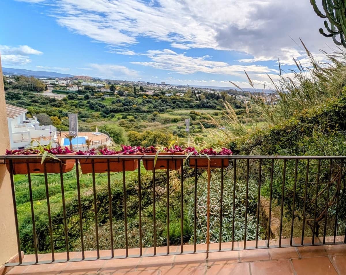 2 sovrum Lägenhet till salu i Benahavis med pool garage - 455 000 € (Ref: 9972747)
