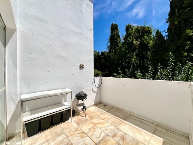 3 soveværelse Lejlighed til salg i Elviria, Marbella med swimmingpool - € 398.000 (Ref: 9972748)