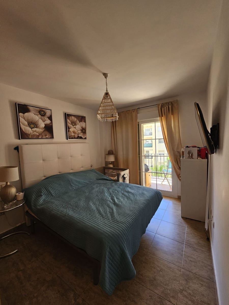 2 sovrum Lägenhet till salu i Estepona med pool garage - 475 000 € (Ref: 9972749)
