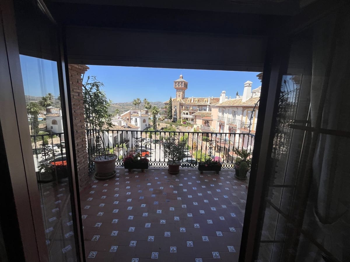 5 soverom Leilighet til salgs i Mijas Golf med svømmebasseng - € 485 000 (Ref: 9972750)