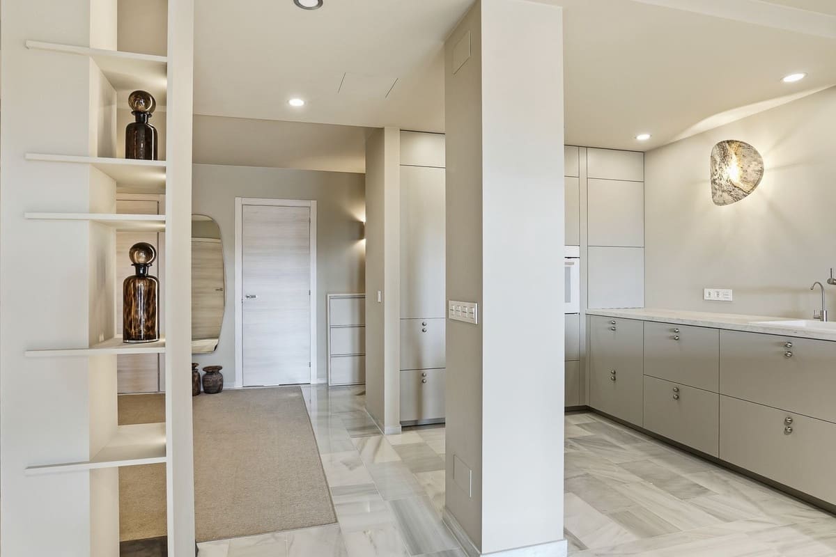 3 quarto Apartamento para venda em Calahonda com piscina - 549 000 € (Ref: 9974018)