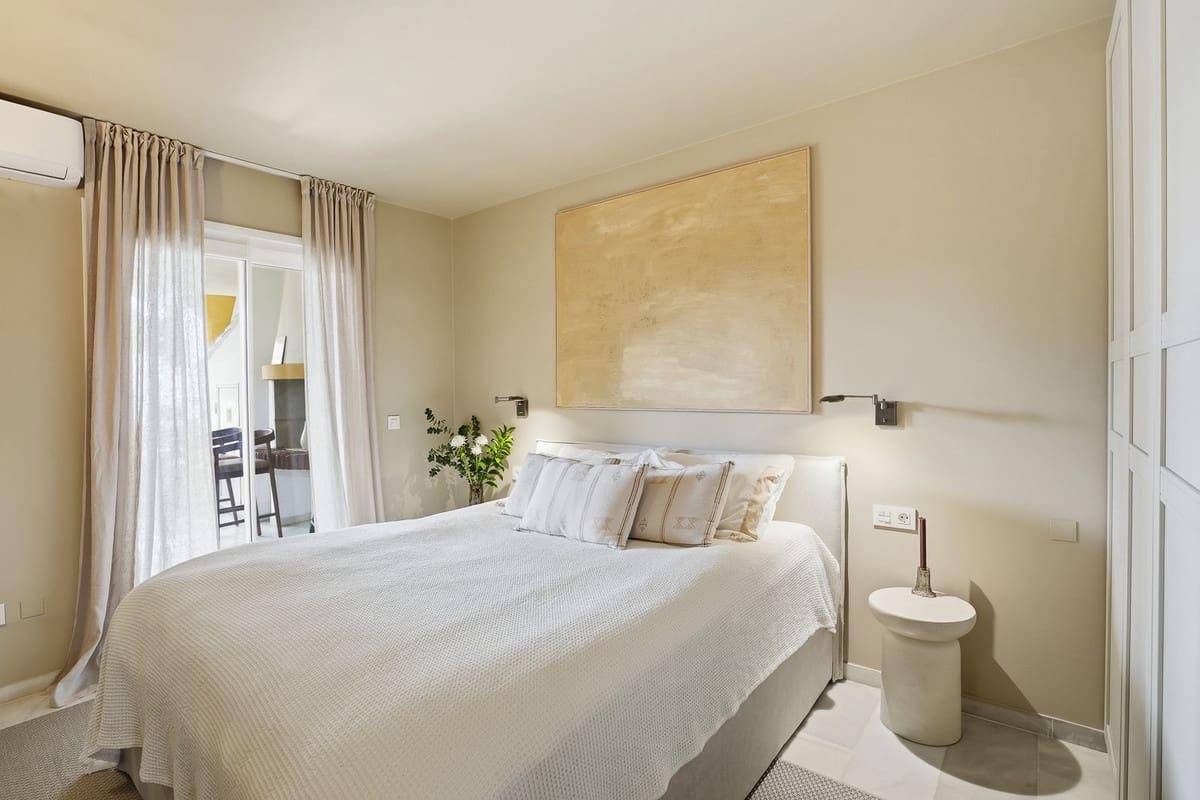 3 quarto Apartamento para venda em Calahonda com piscina - 549 000 € (Ref: 9974018)