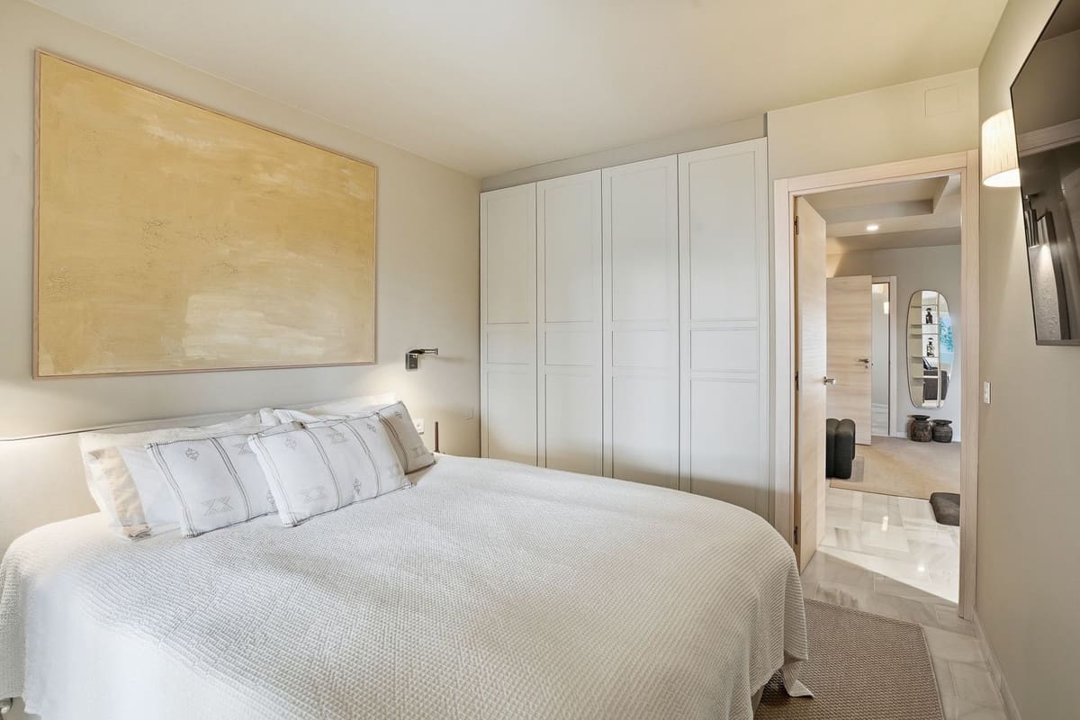 3 quarto Apartamento para venda em Calahonda com piscina - 549 000 € (Ref: 9974018)