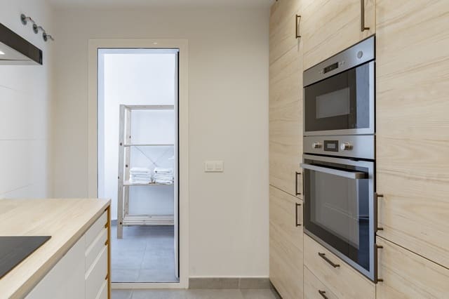 3 soveværelse Lejlighed til salg i Estepona med swimmingpool - € 539.000 (Ref: 9974021)