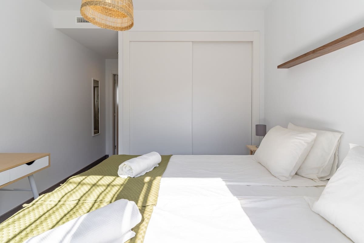 3 soveværelse Lejlighed til salg i Estepona med swimmingpool - € 539.000 (Ref: 9974021)