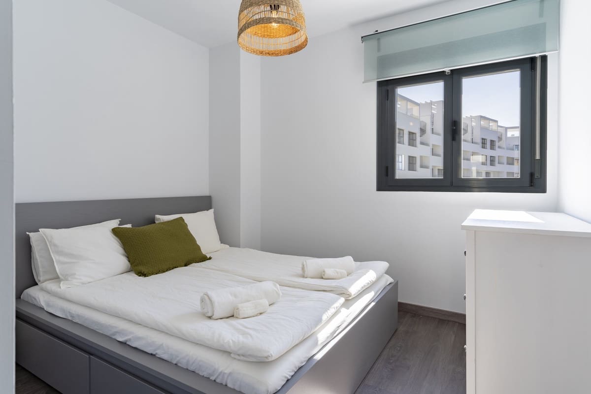 3 soveværelse Lejlighed til salg i Estepona med swimmingpool - € 539.000 (Ref: 9974021)