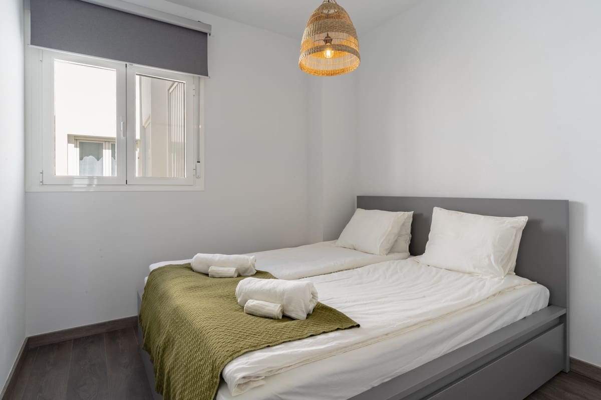 3 soveværelse Lejlighed til salg i Estepona med swimmingpool - € 539.000 (Ref: 9974021)