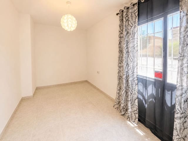 Apartamento de 3 habitaciones en Fuengirola en venta - 200.000 € (Ref: 9974022)