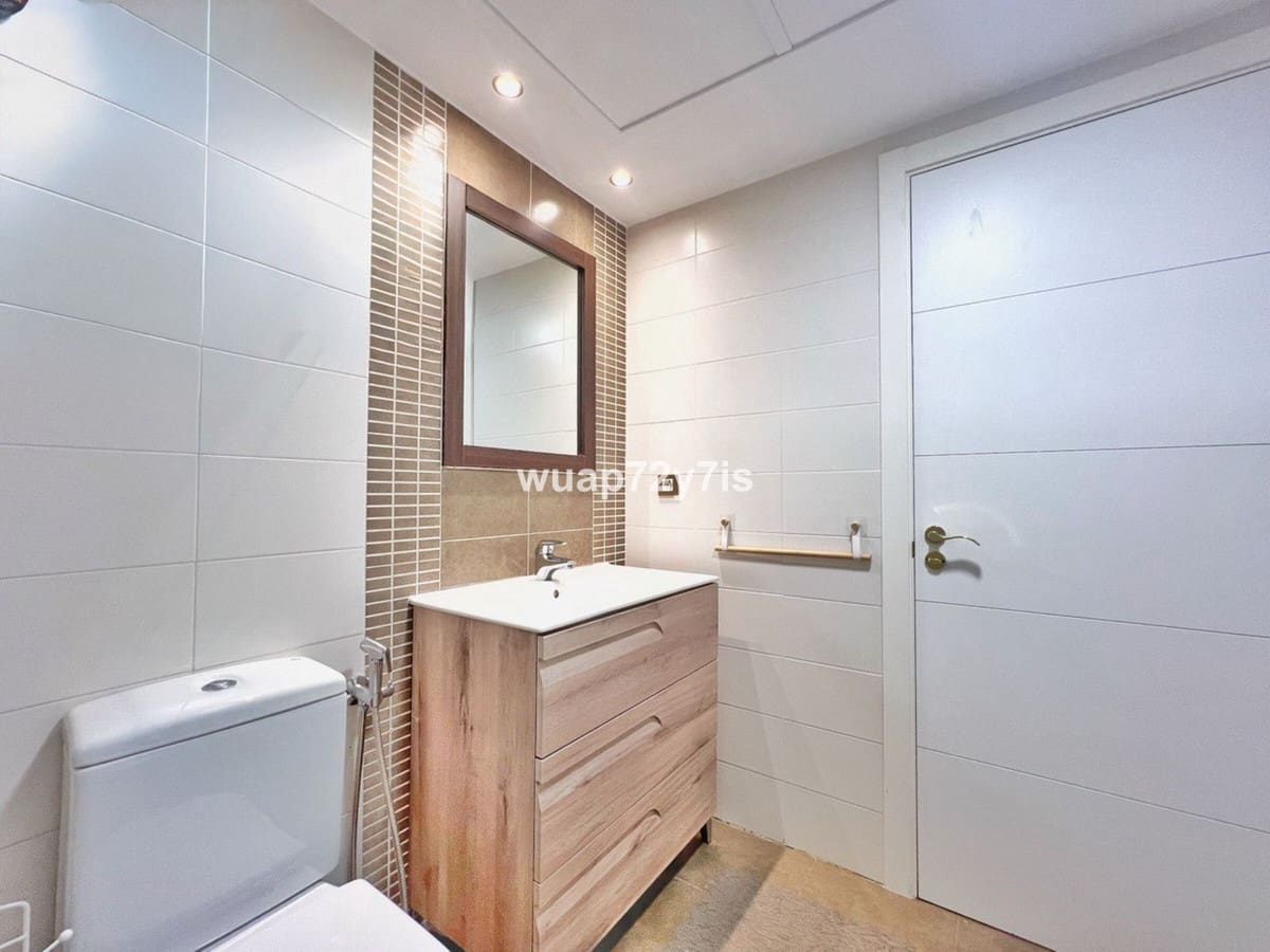 2 sovrum Lägenhet till salu i Benahavis med pool - 499 000 € (Ref: 9974026)