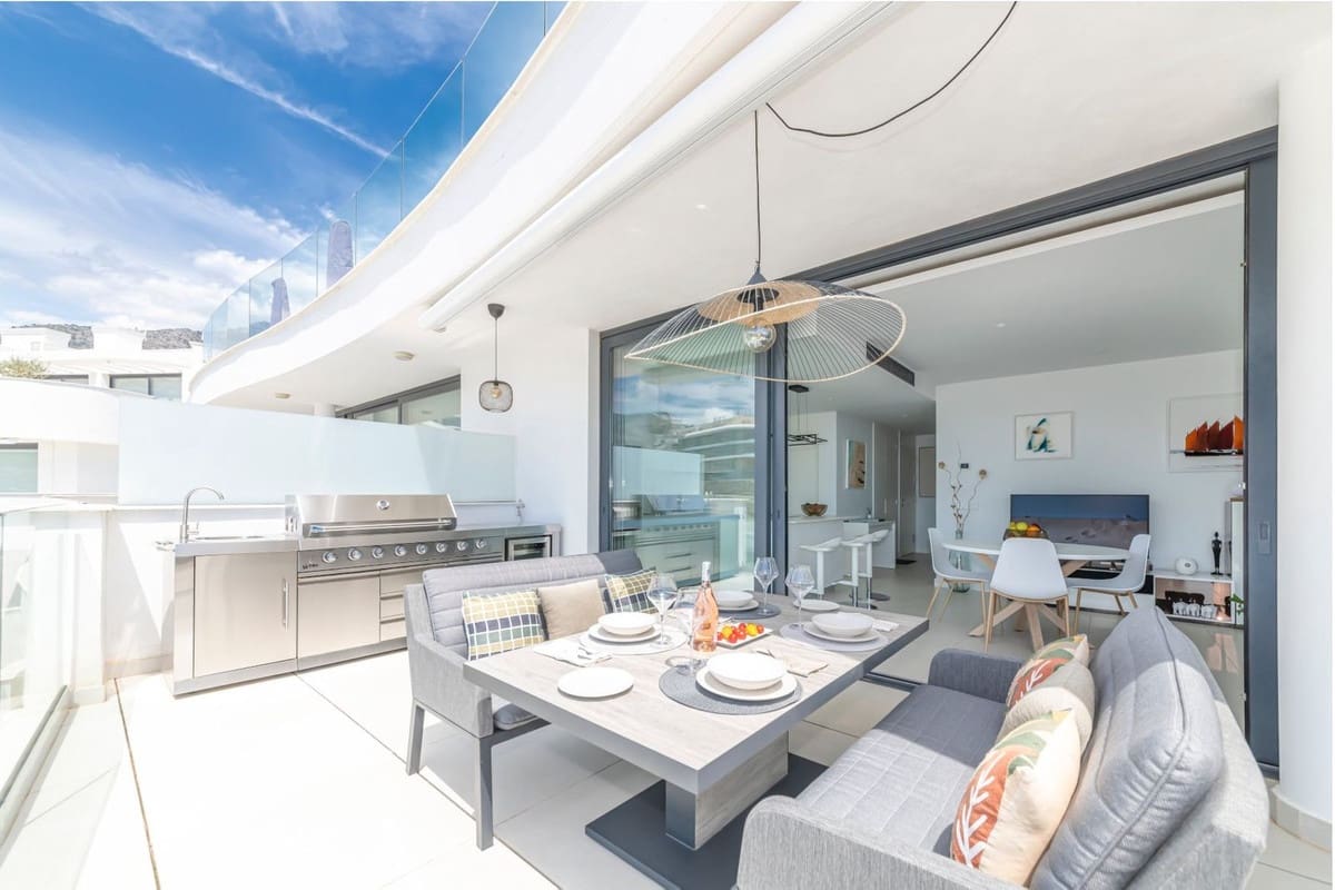 2 slaapkamer Appartement te koop in Fuengirola met zwembad - € 560.000 (Ref: 9974028)
