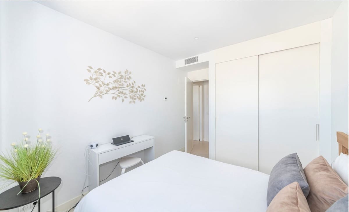 2 slaapkamer Appartement te koop in Fuengirola met zwembad - € 560.000 (Ref: 9974028)