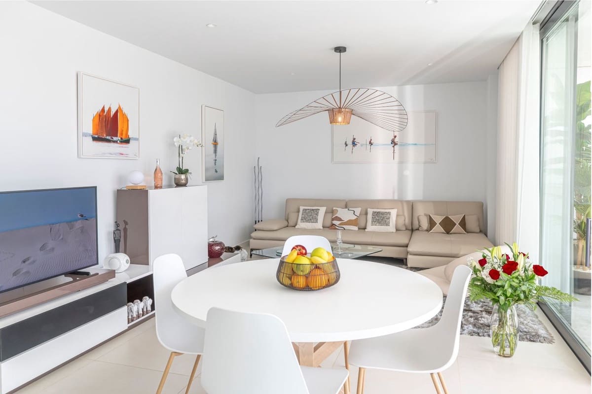 2 slaapkamer Appartement te koop in Fuengirola met zwembad - € 560.000 (Ref: 9974028)