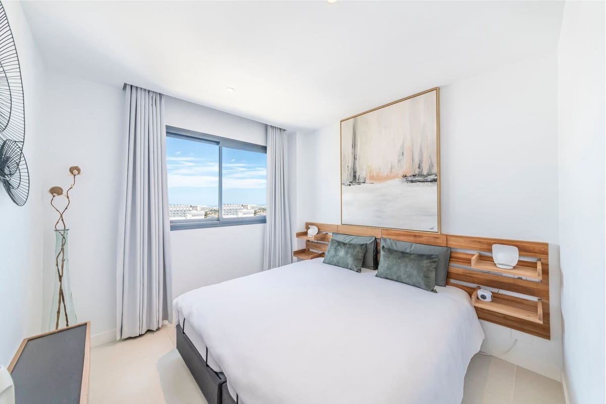 2 slaapkamer Appartement te koop in Fuengirola met zwembad - € 560.000 (Ref: 9974028)