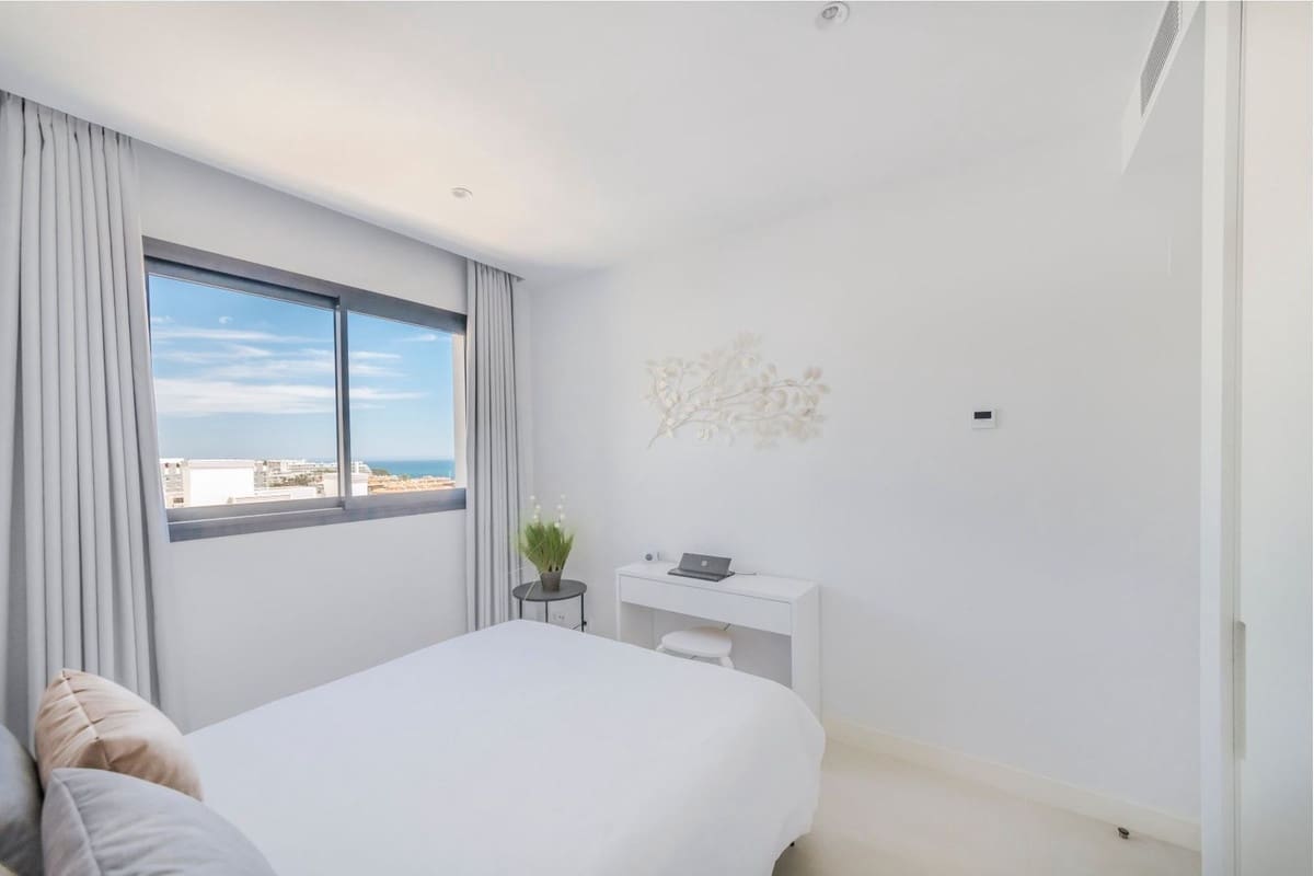 2 slaapkamer Appartement te koop in Fuengirola met zwembad - € 560.000 (Ref: 9974028)