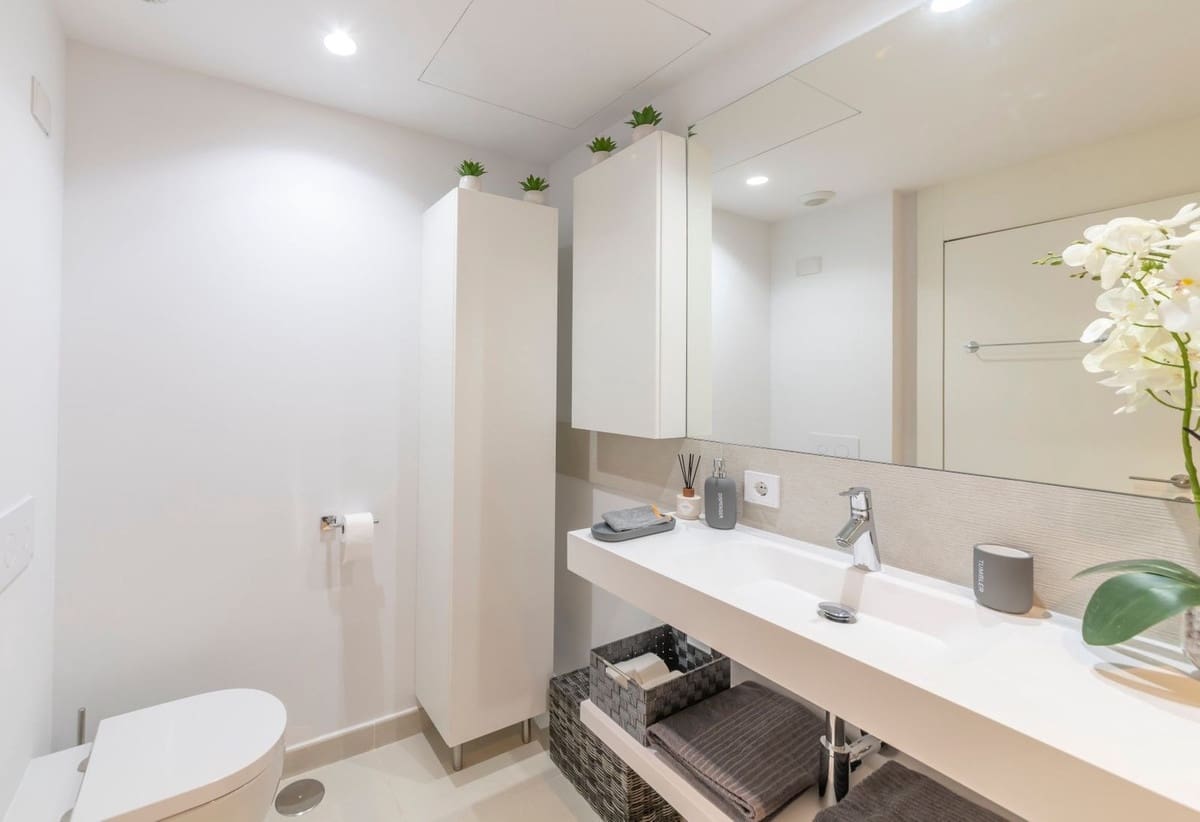 2 slaapkamer Appartement te koop in Fuengirola met zwembad - € 560.000 (Ref: 9974028)