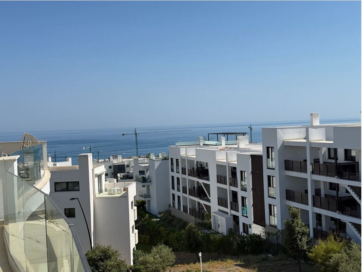 2 slaapkamer Appartement te koop in Fuengirola met zwembad - € 560.000 (Ref: 9974028)